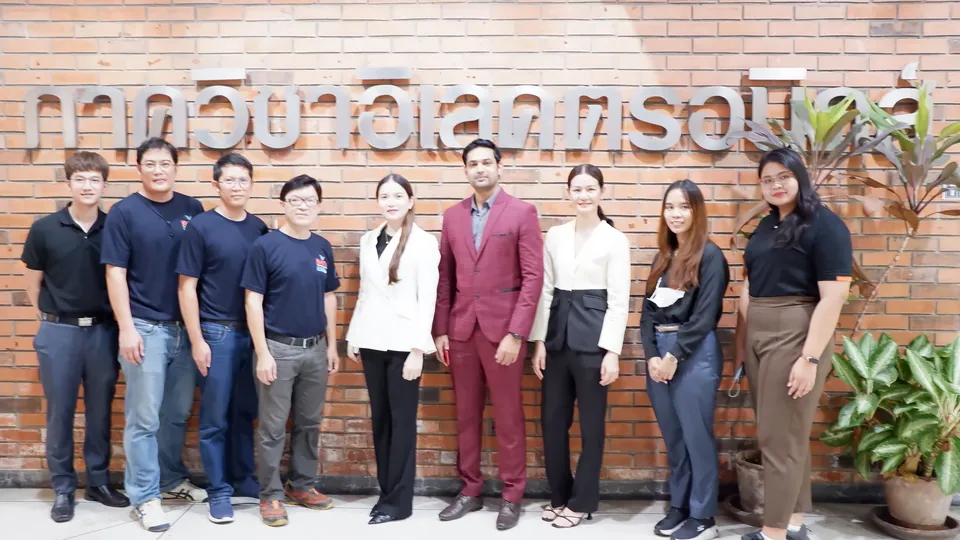 The Arrow Energy team at the head office